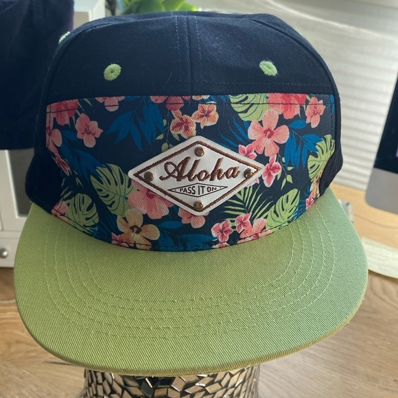 Robin Ruth Aloha “Pass it On” SnapBack Cap ball hat Womens Floral Tropical Beach - Picture 1 of 9